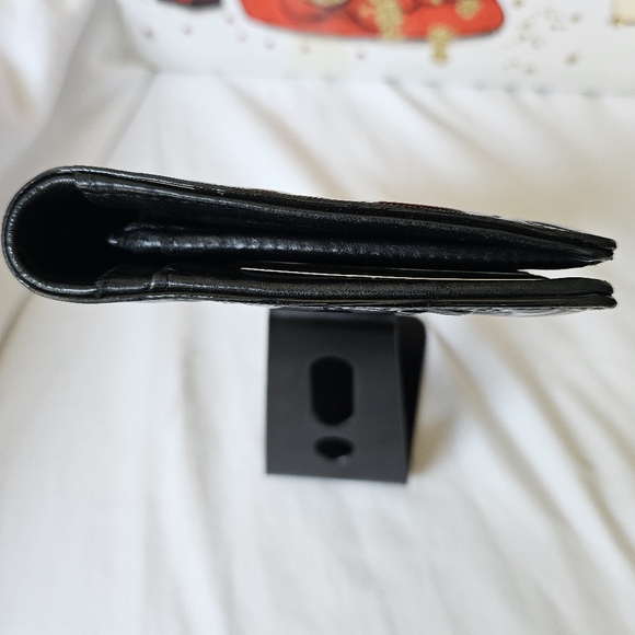 Chanel Patent Leather Limited Edition Wallet - Picture 10 of 17